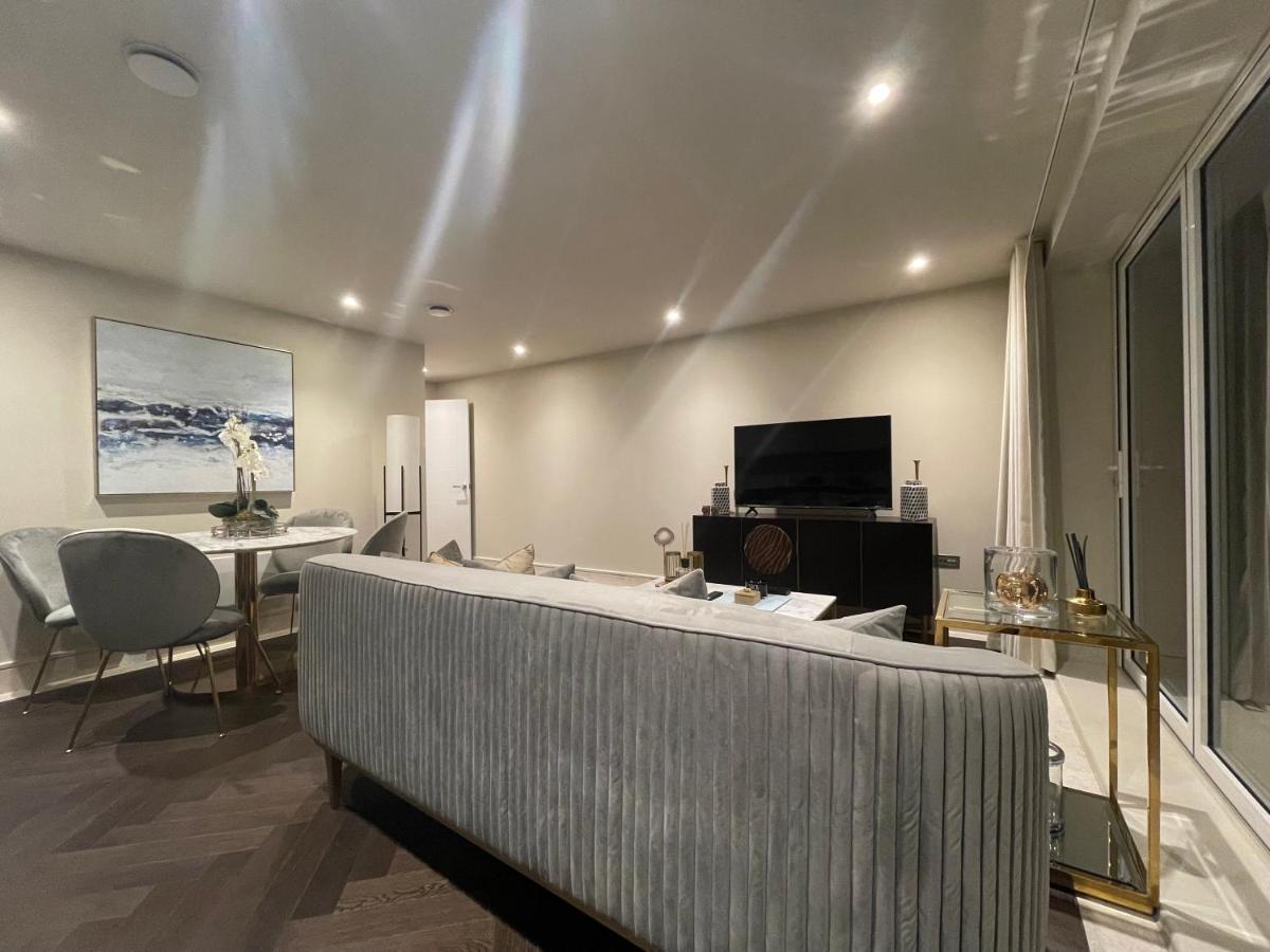 Sophisticated 1Br, 1 Ba Chigwell Designer Flat Chcl F2公寓 外观 照片