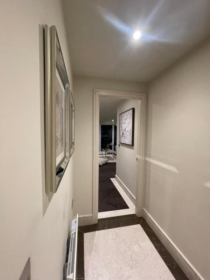 Sophisticated 1Br, 1 Ba Chigwell Designer Flat Chcl F2公寓 外观 照片