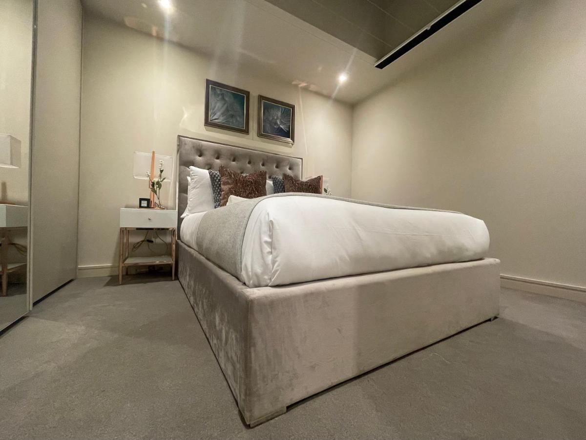 Sophisticated 1Br, 1 Ba Chigwell Designer Flat Chcl F2公寓 外观 照片