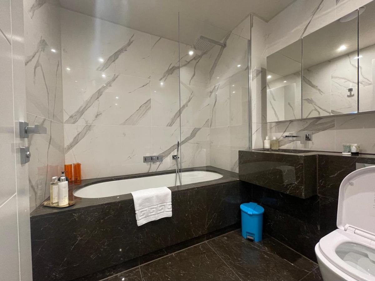 Sophisticated 1Br, 1 Ba Chigwell Designer Flat Chcl F2公寓 外观 照片